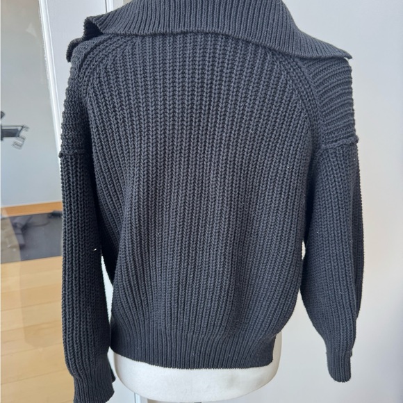 Free People - Picture 3 of 11